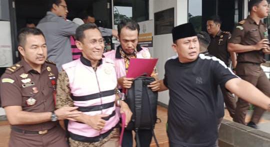 Belum 2 Bulan Menjabat Komitmen Kepala Kejari Kabupaten Bekasi Terbukti Mengungkap Kasus Korupsi Dana Desa, 4 Orang Ditahan