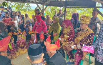 “Kedurai Apem” Tradisi Budaya yang Masih Hidup di Lebong “Kedurai Apem” Tradisi Budaya yang Masih Hidup di Lebong