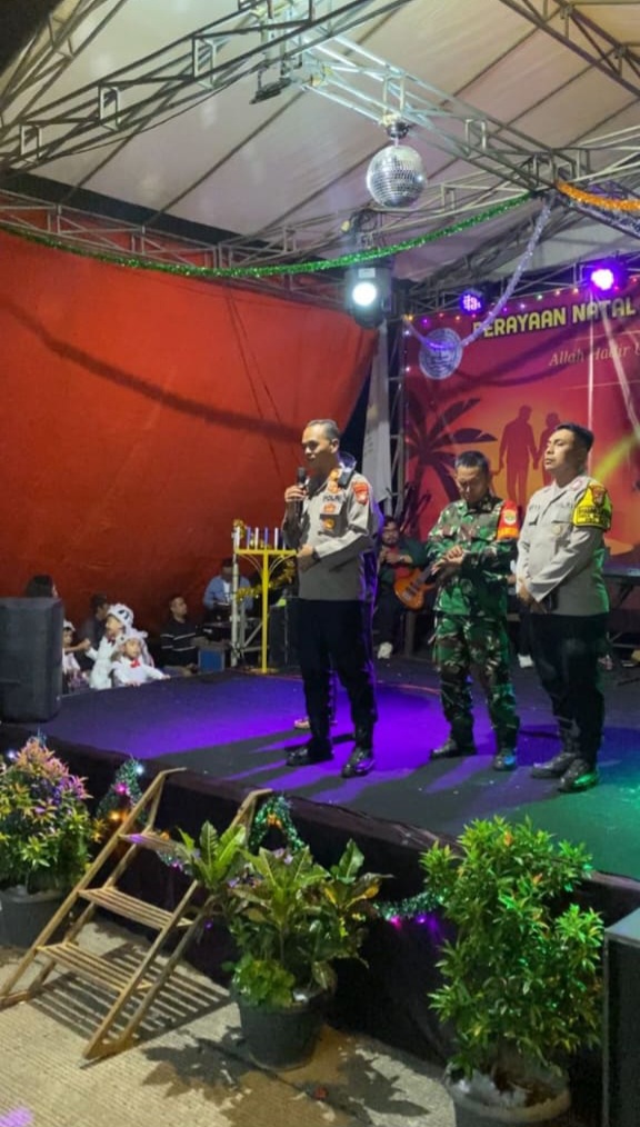 Polsek Setu Laksanakan Pengamanan Natal di Harvest City, Perkuat Sinergi dan Toleransi Antarumat Beragama