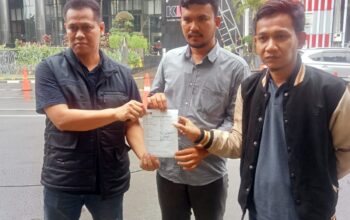 LMP dan Brigez Laporkan Proses Rekrutmen Pimpinan Perumda Tirta Bhagasasi ke KPK, Eko Triyanto: KPK Harus Melakukan Klarifikasi dan Pendalaman Terhadap Proses Pengangkatan Pejabat BUMD LMP dan Brigez Laporkan Proses Rekrutmen Pimpinan Perumda Tirta Bhagasasi ke KPK, Eko Triyanto: KPK Harus Melakukan Klarifikasi dan Pendalaman Terhadap Proses Pengangkatan Pejabat BUMD
