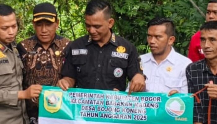 Baru Dua Minggu Rampung,  TPT di Bojong Koneng Ambruk, Warga: Diduga Lemahnya Kualitas Konstruksi